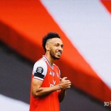 爱游戏-诺维奇击败阿森纳，提升实力巩固领先优势()